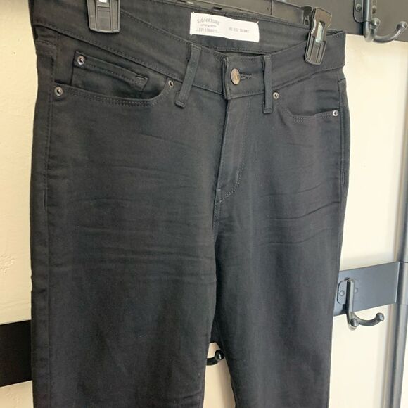 Levi Strauss mid rise skinny, black, size 6 - Picture 6 of 14